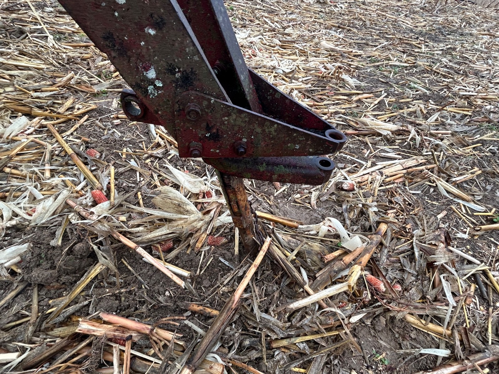 Avco 126 bar rake in working condition