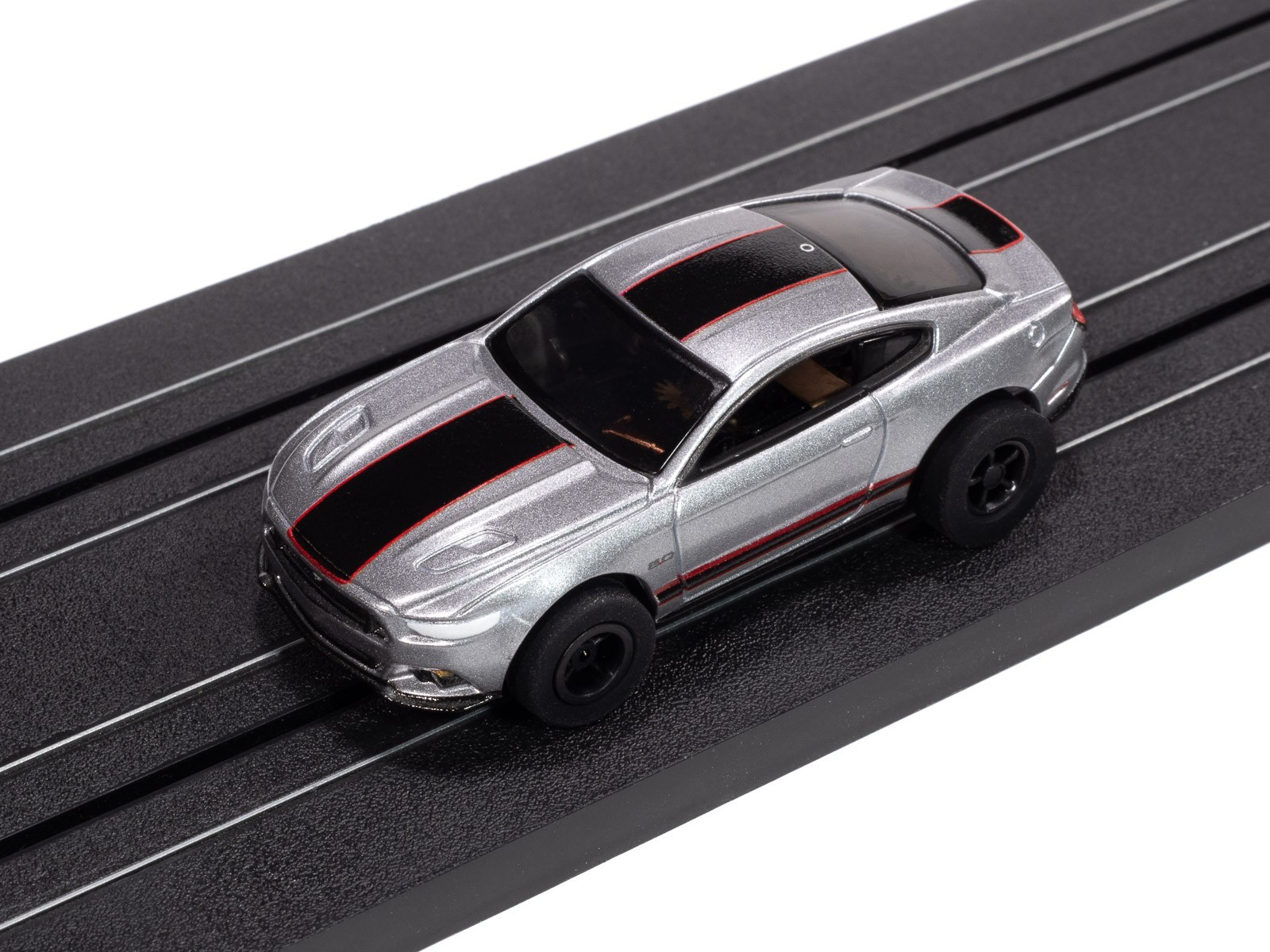 Auto World 2015 Ford Mustang GT HO Scale Slot Car SC410
