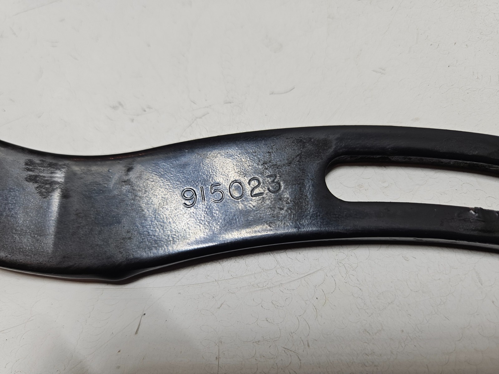 OEM Volvo Penta OMC Cobra GM 3.0L Alternator Support Bracket 915023