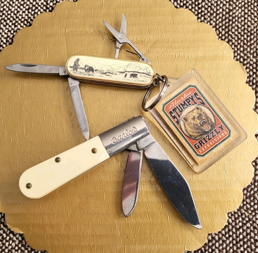 2 BARLOW pocketknives, Clean & Tight Blades. Advertising, w/ Key Chain.