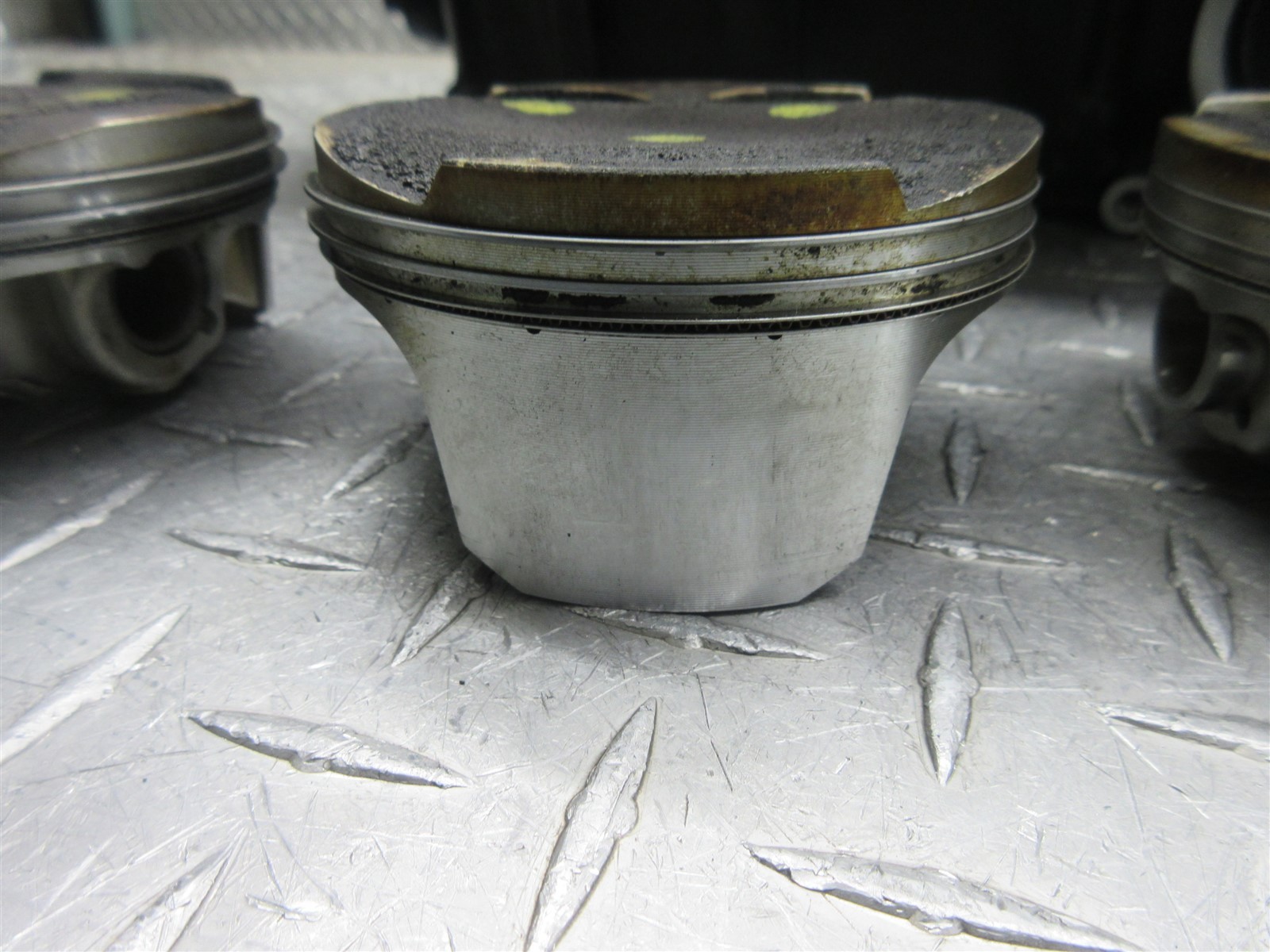 2009 08-11 Kawasaki ZX14R ZX14 Crankcase Case Engine Motor Block Piston **READ**