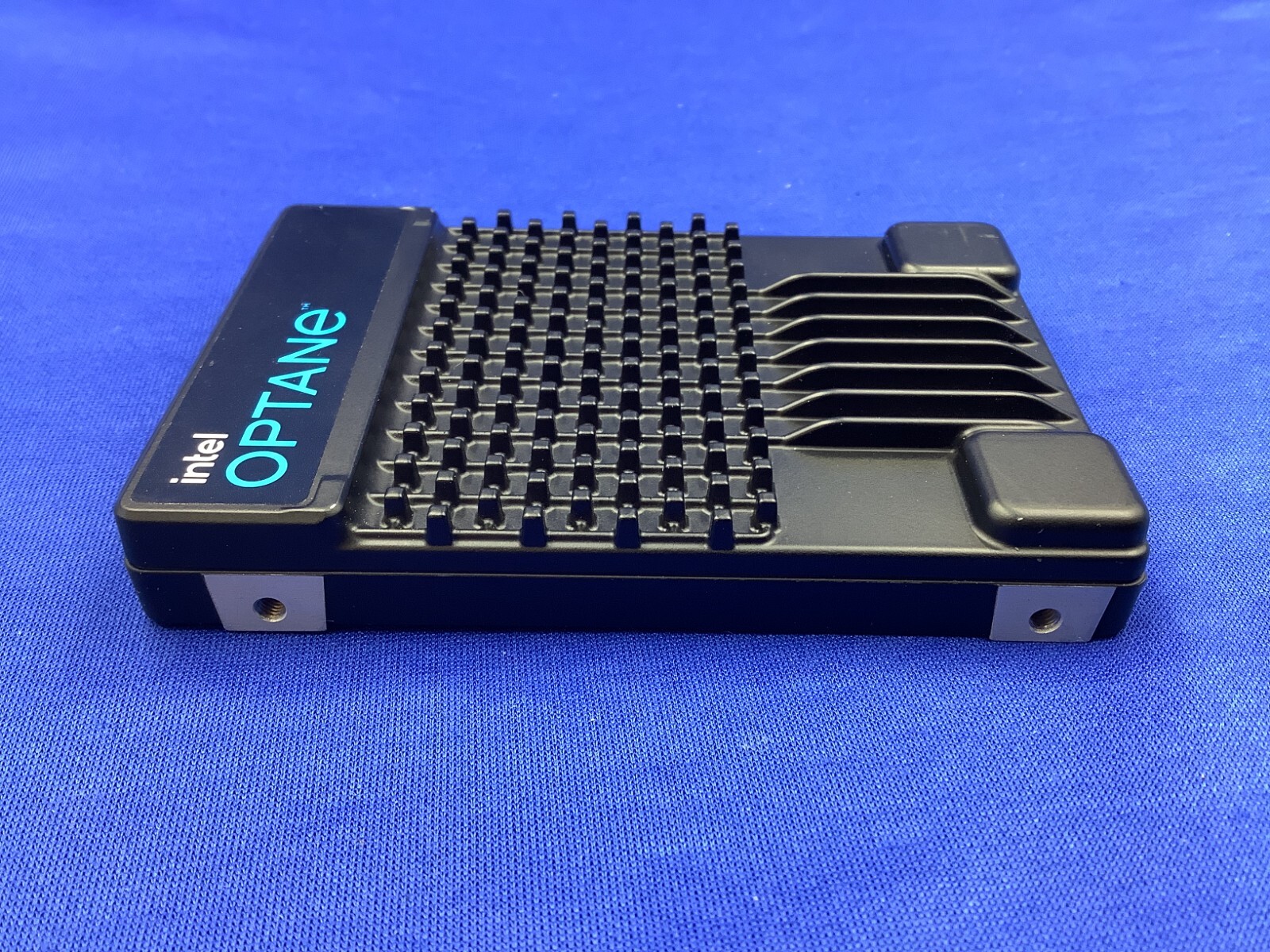 SSDPF21Q016TB01 Intel Optane DC P5800X Series 1.6TB 2.5in PCIe x4, 3D XPoint SSD