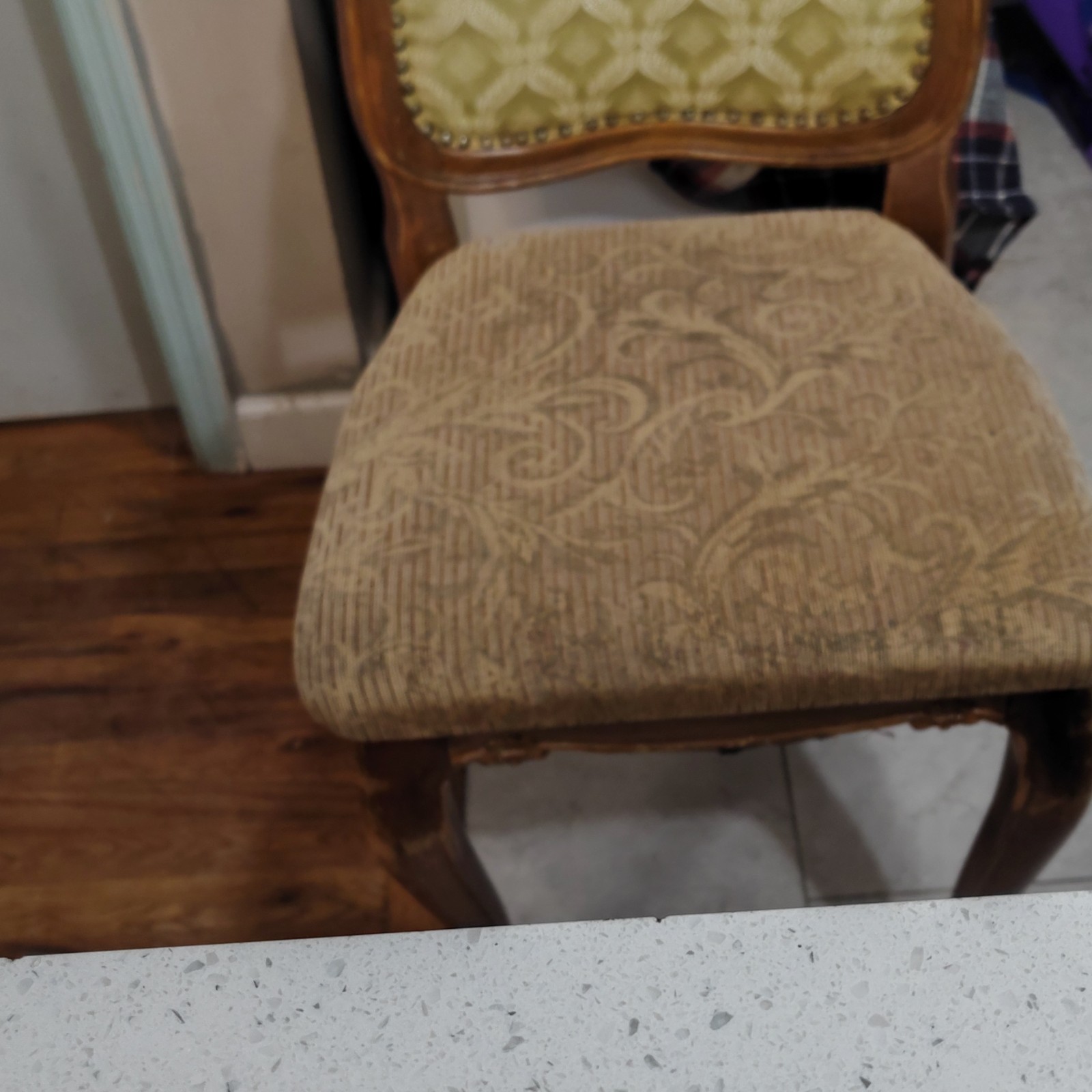 Traditional Upholstered Dining Chair Medium Wood Frame Abstract Print