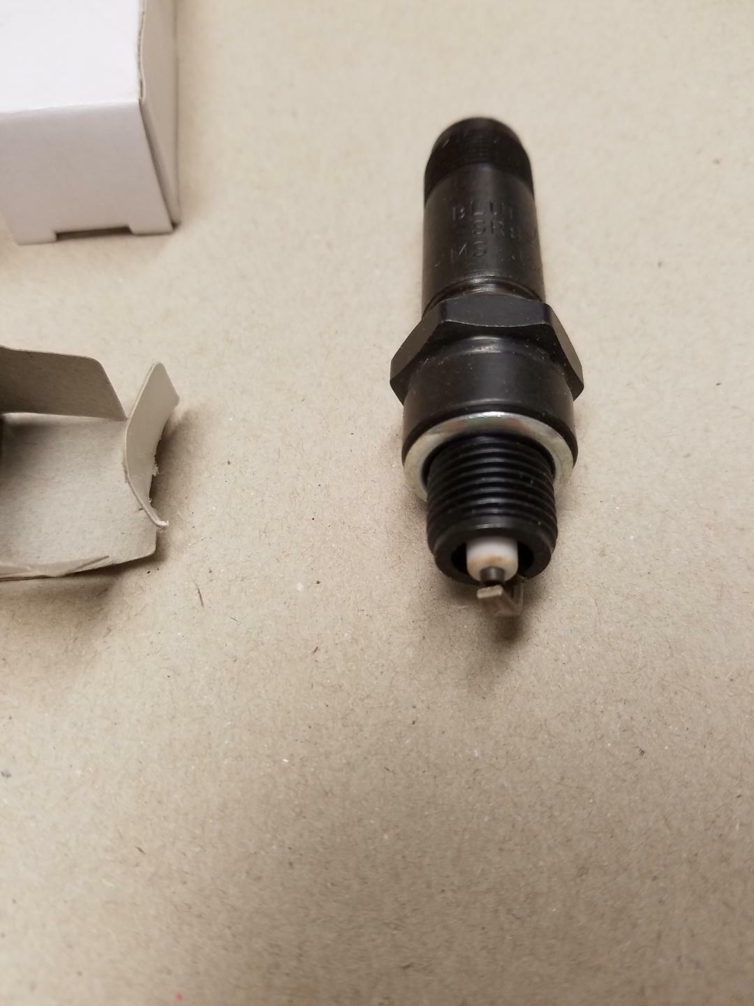 Set of 6 Mack Jeep M715 Spark Plug Military MS35909-6 2920-1347643