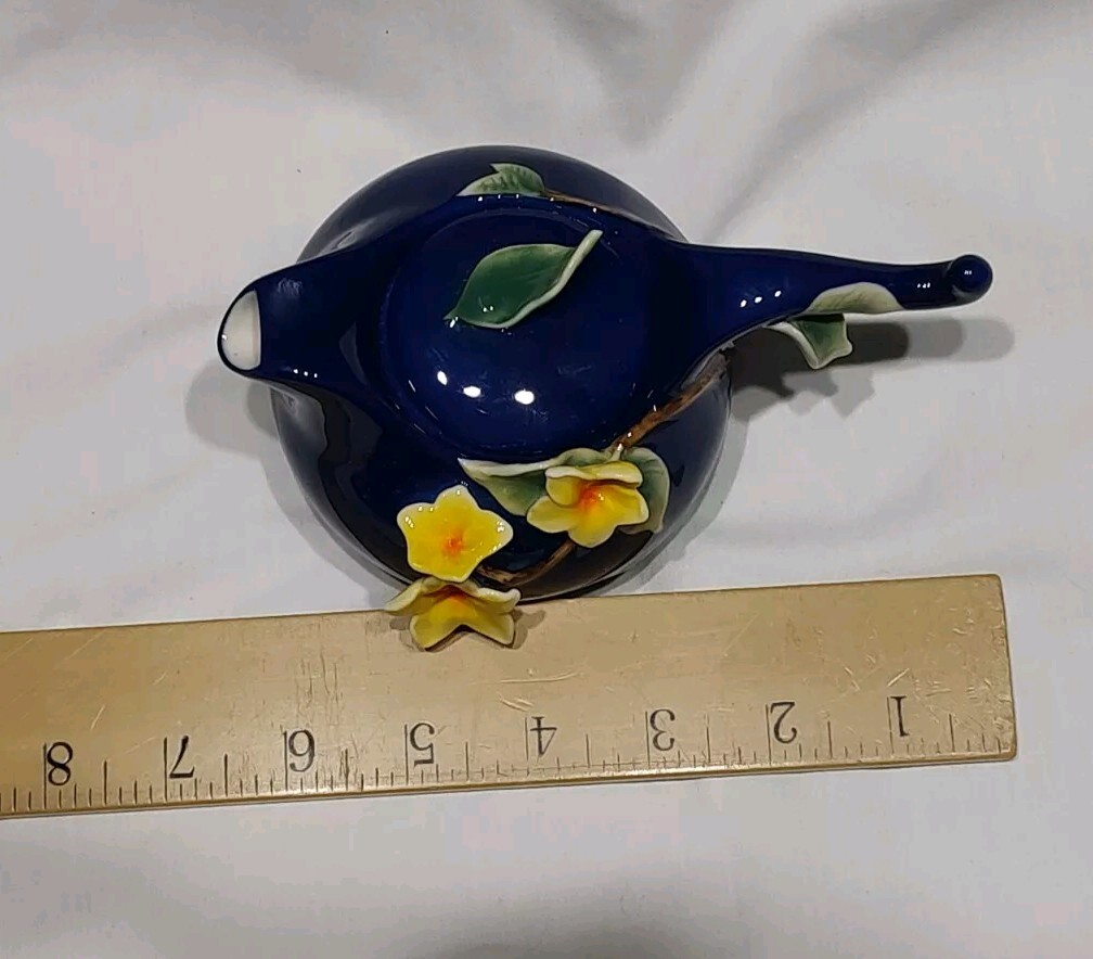 Sorelle Fine Porcelain Cobalt Blue Yellow Jasmine Flower Teapot 3.75"h x 6.25"L