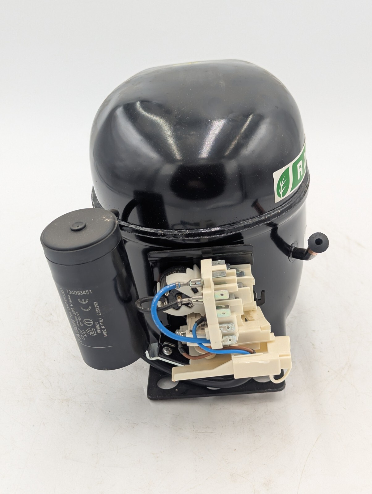 Embraco Aspera NEK2134U R-290 220-240V 50Hz Refrigeration Compressor