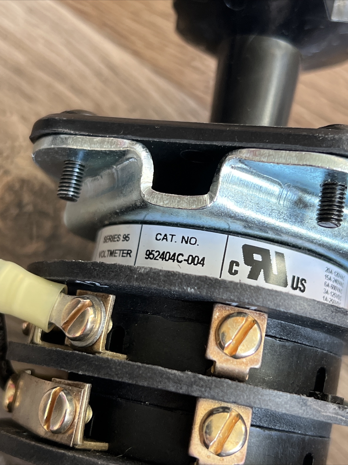 ITI General Electric Rotary Voltmeter Transfer Switch 952404C Series 95 600 vac