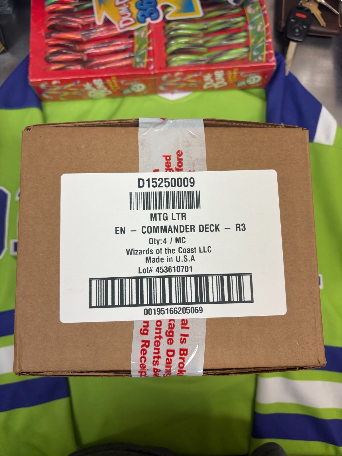 Magic the Gathering-Lord of the Rings Commander Deck Display- Set of 4 Decks