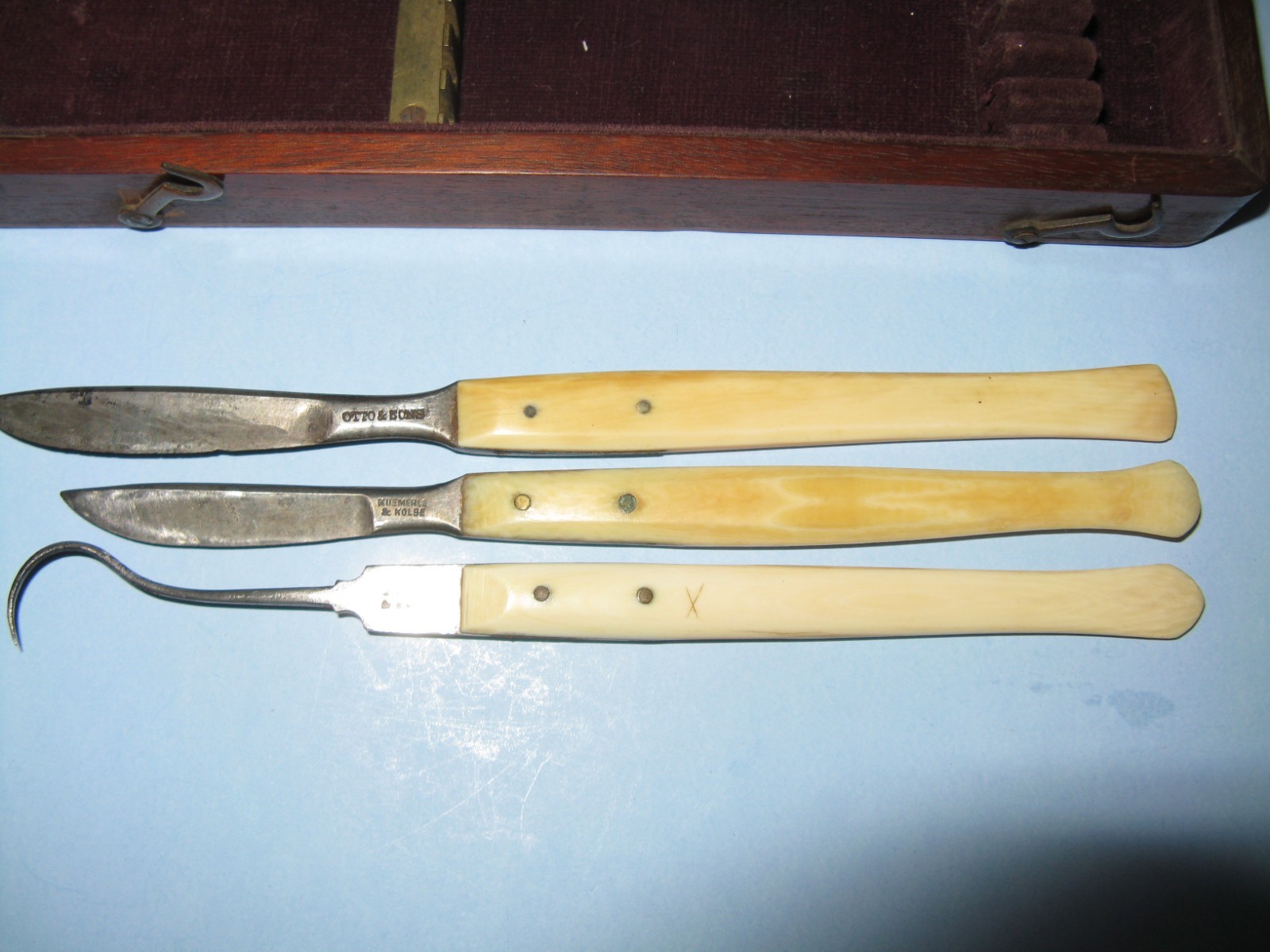 Small Box of Scalpels & Hook