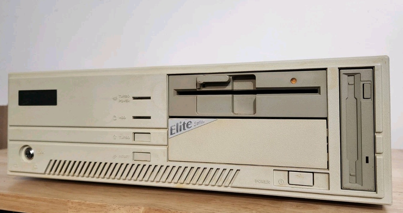 Vintage Packard Bell Executive 486SXES MODEL PB 23 Desktop Computer TESTED WORKS