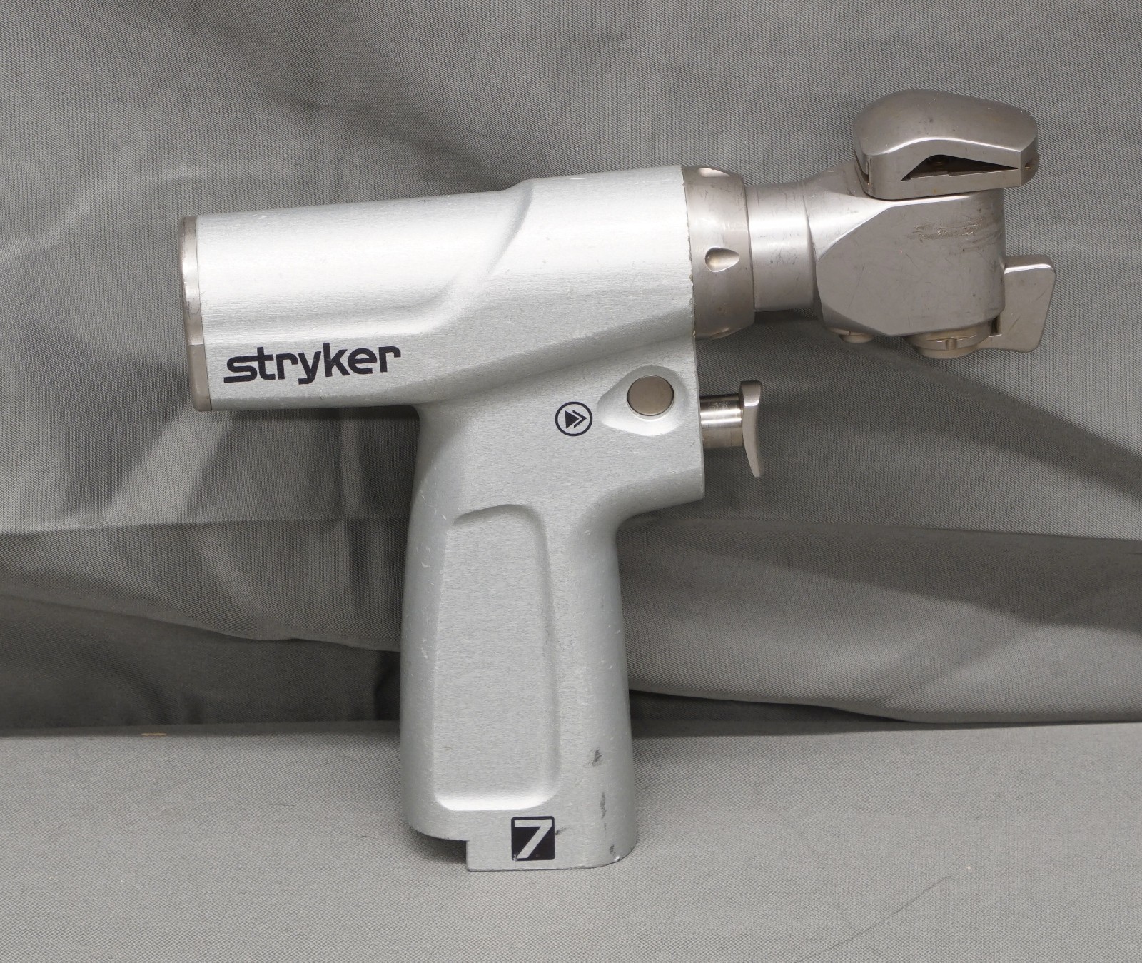 Stryker 7208-000-000 Sagittal Saw Handpiece (R1)