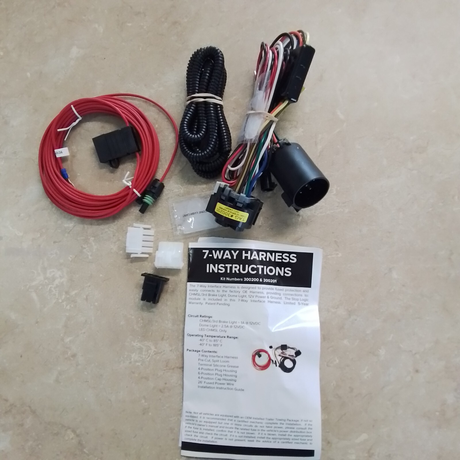 Truck Cap T-connector style Wire Harness Leer 300200