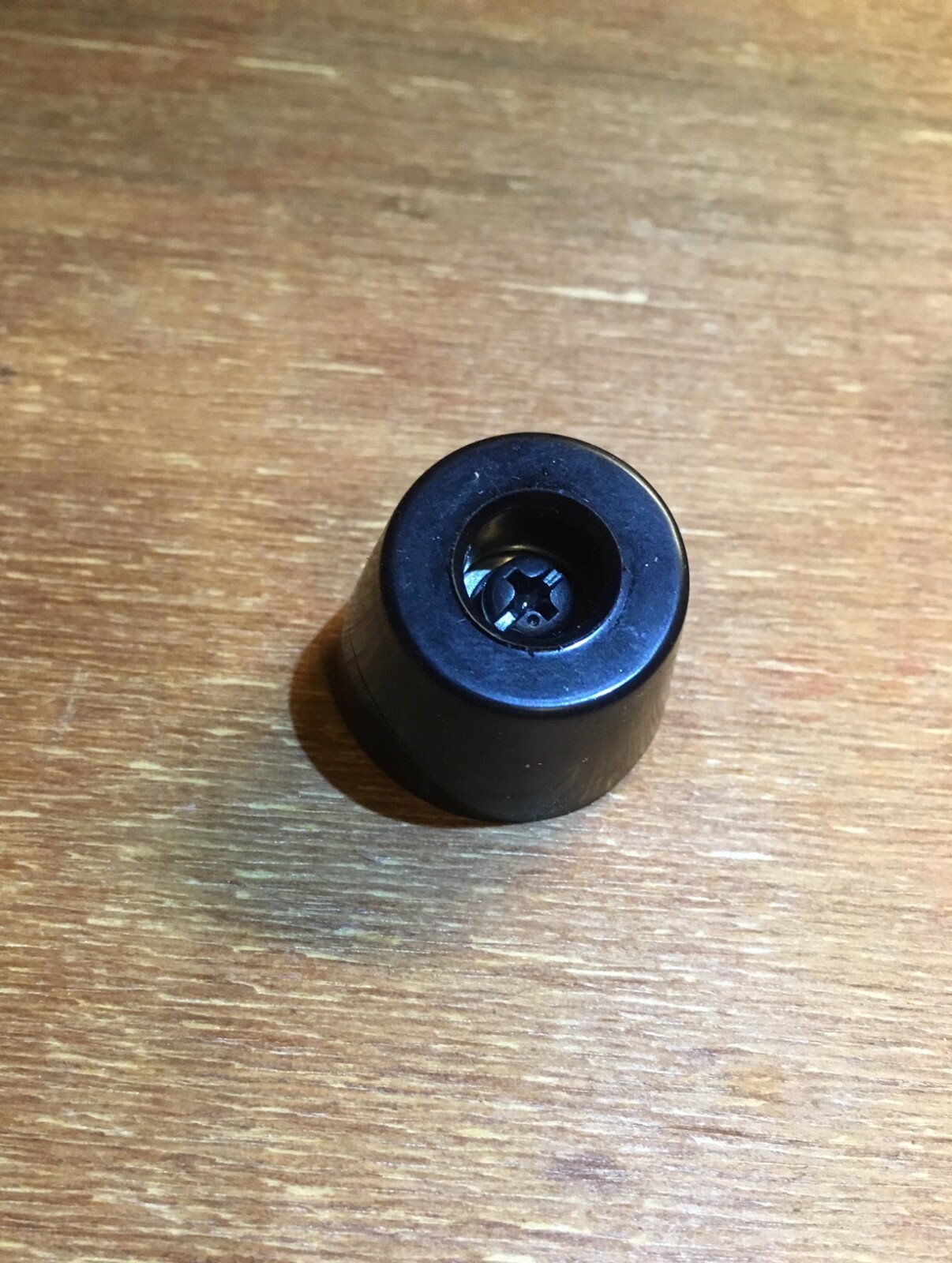 (4) Marantz Rubber Feet W/Screw Receiver part/2220,2270,2225,2226,2230,2250,2252