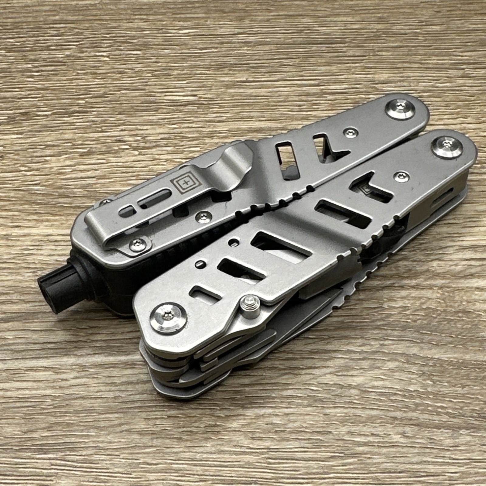 5.11 Tactical - LE+EMT Multitool | Color 988 (Tumbled Steel) Item 51150