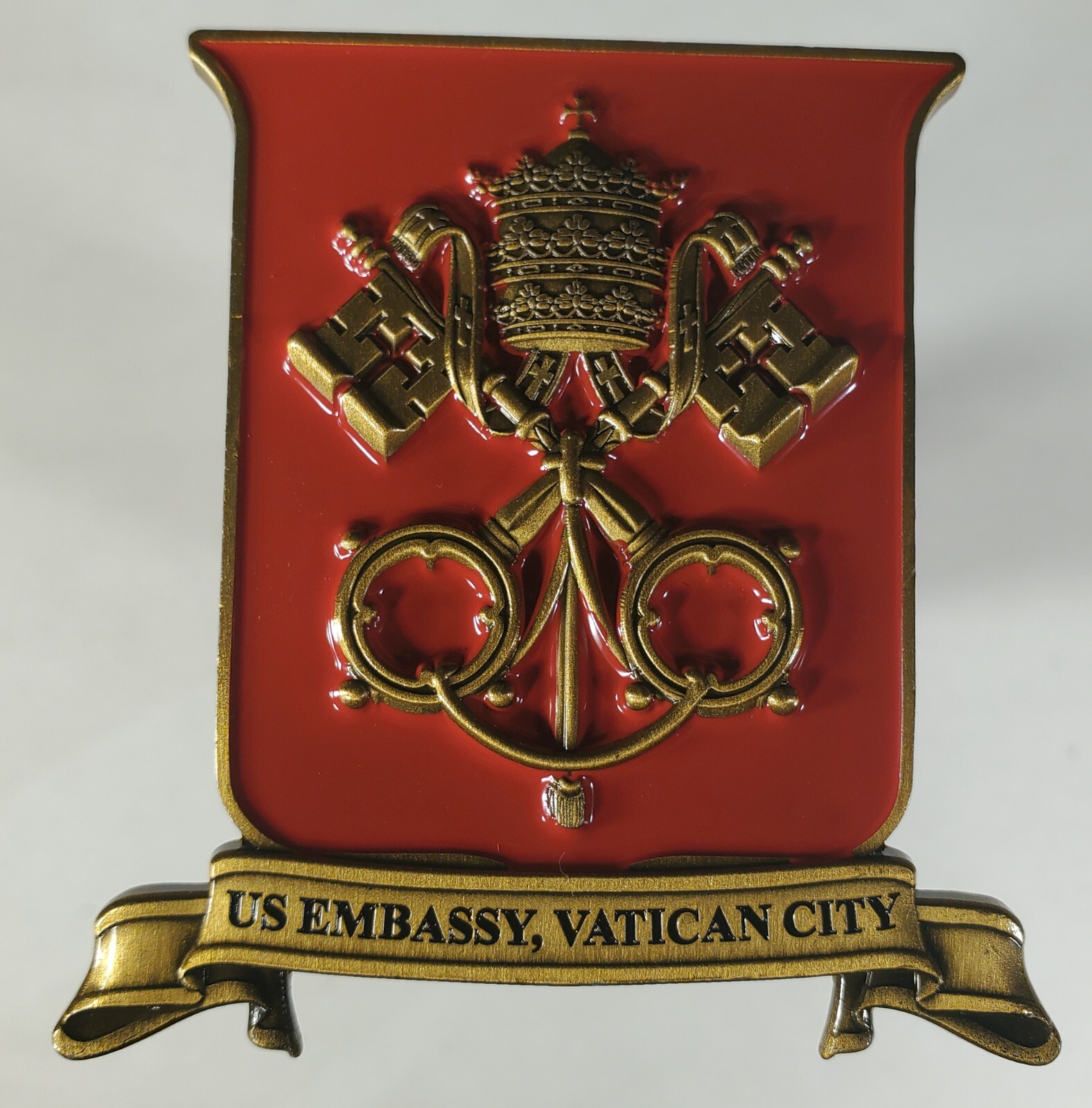 US STATE DEPARTEMENT US EMBASSY VATICAN CITY CHALLENGE COIN 2" wth 2.5" ht 174