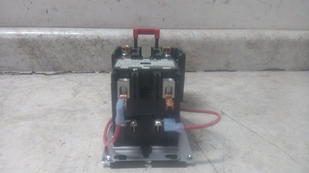 Square D 8911DPSO42V09 208-240VAC Coil Definite Purpose Magnetic Motor Starter