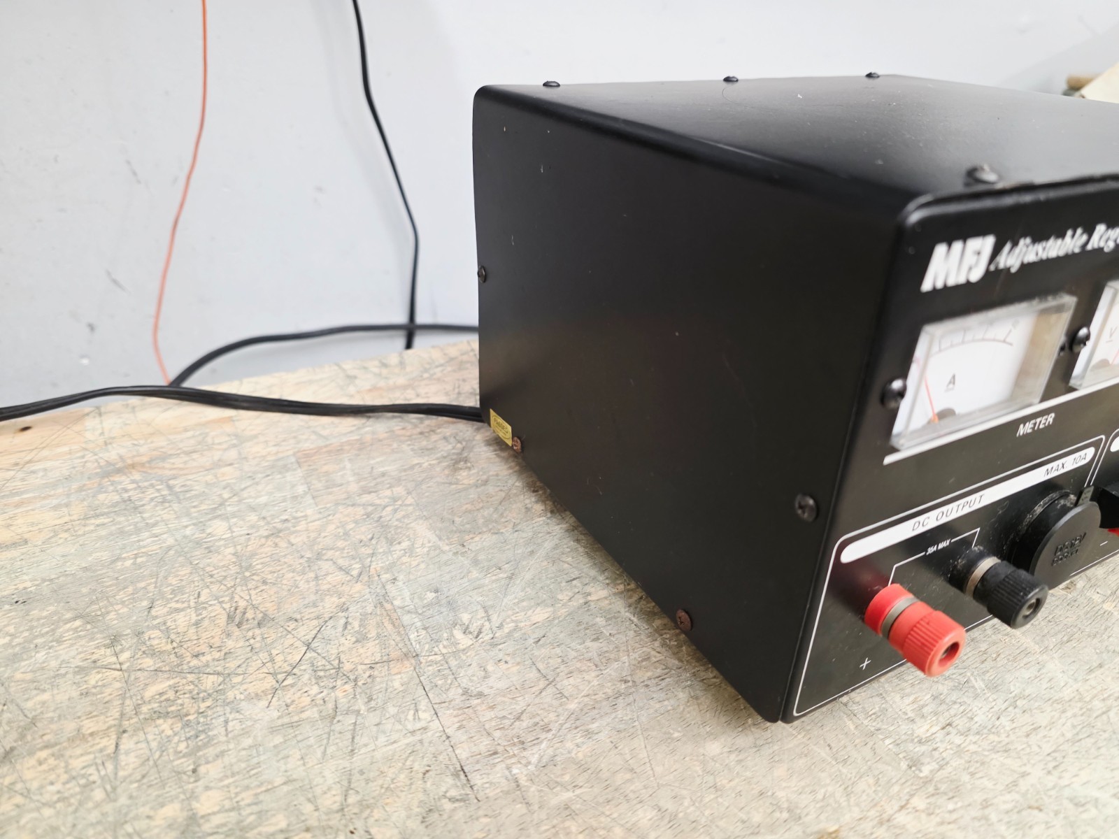 MFJ-4035MV Adjustable Power Supply 0-15 V 35 Amp Astron C MY OTHER HAM RADIO iC