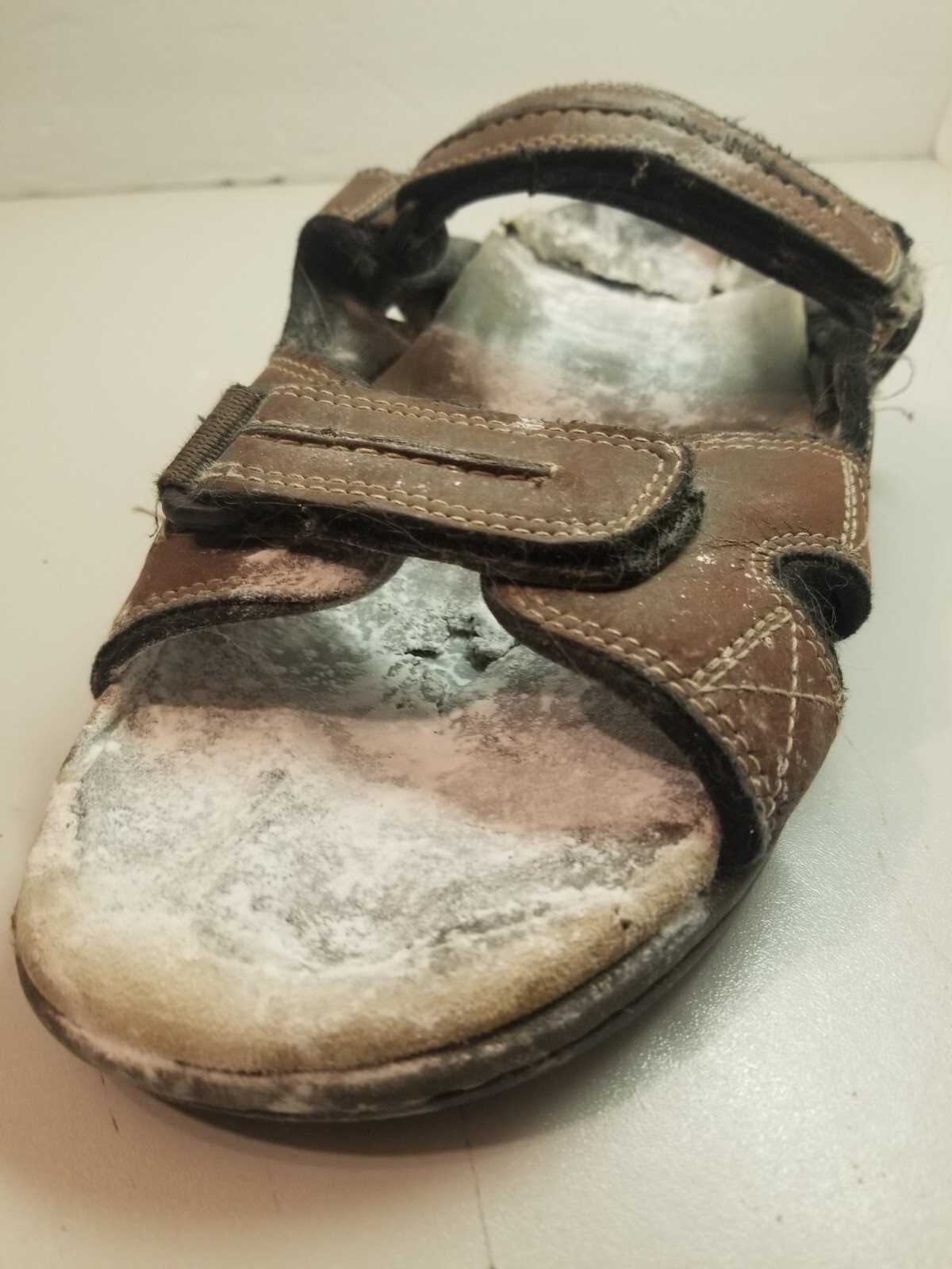 Men's REALLY Used Dockers Sandals 10w or 10 half READ Jesus Men Shoes Shoe