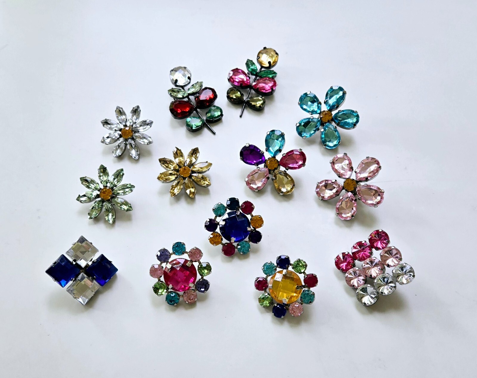 Brooch Lot Mixed Flower Colorful Multi Sample Lot 12 pcs Mix