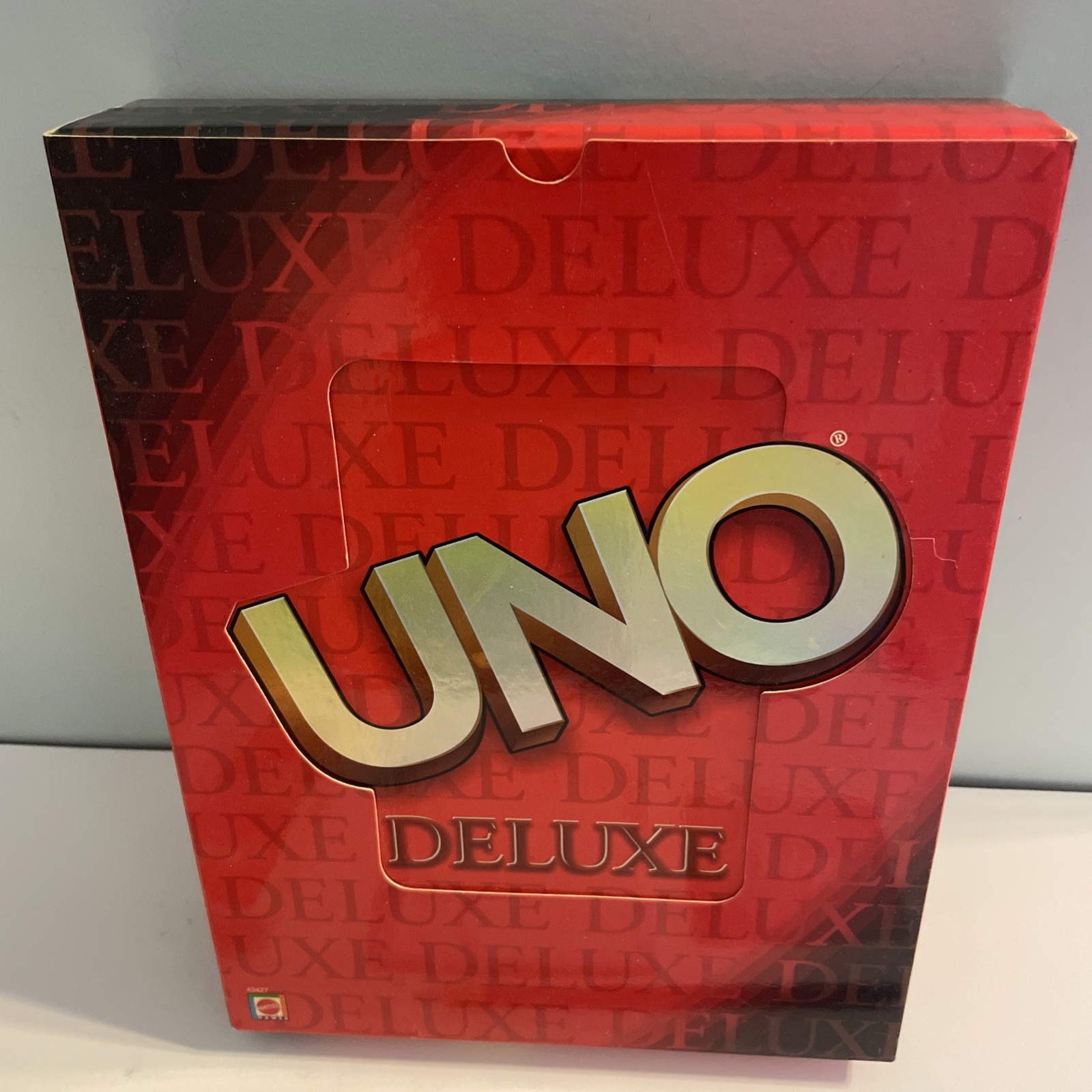 Uno Deluxe Edition Card Game. Near Mint Condition ( See Photos )