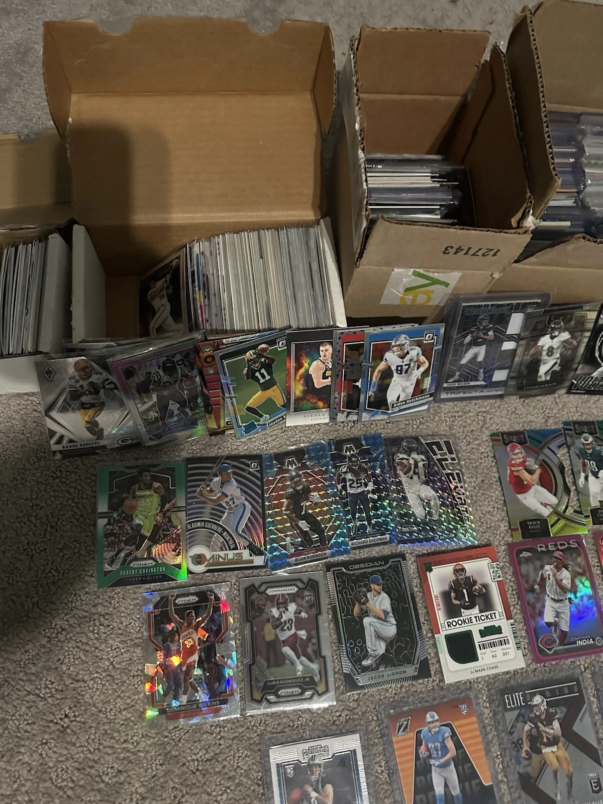Multi Sports 25 Cards Lot, #'s, Autos, Patches RC’s & More! LOOK AT DESCRIPTION!