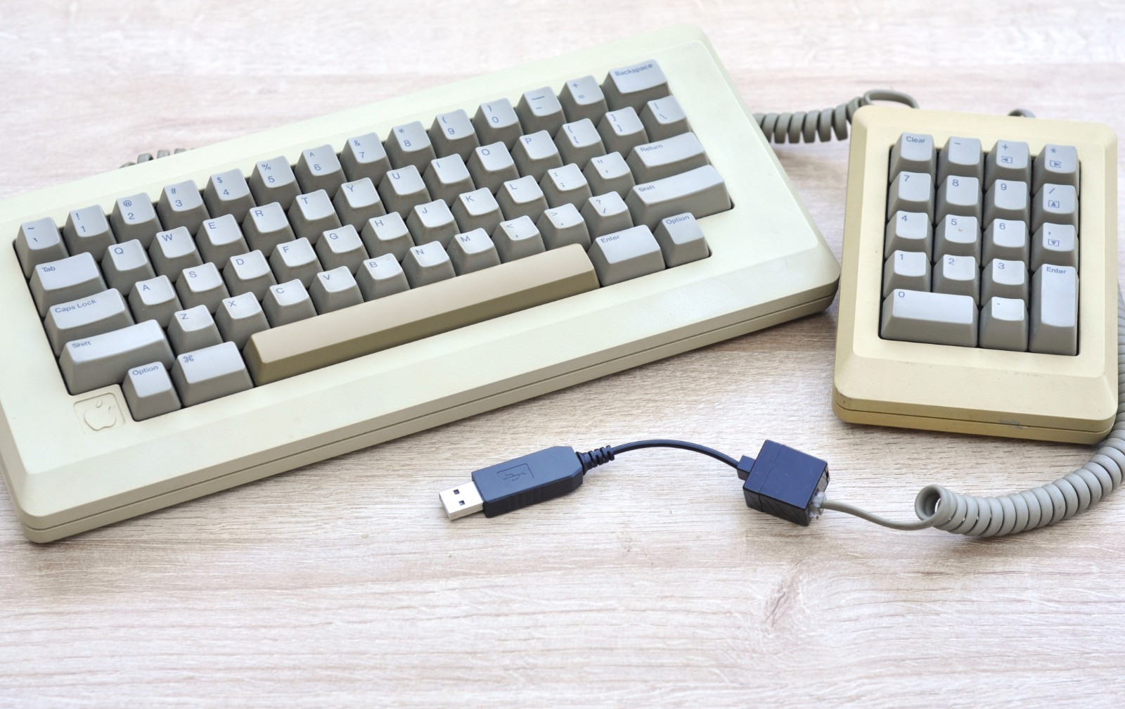 tinkerBOY Apple M0110 Keyboard To USB Converter w/ QMK Firmware and VIA support