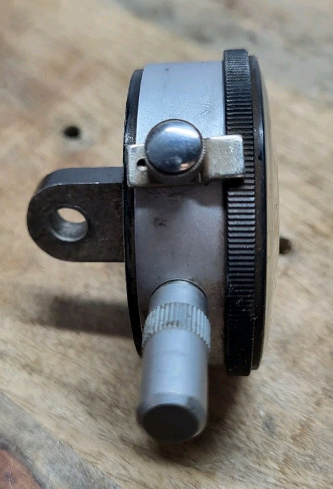 Mitutoyo 2413 001" Grad .400" Range Dial Indicator Excellent Condition