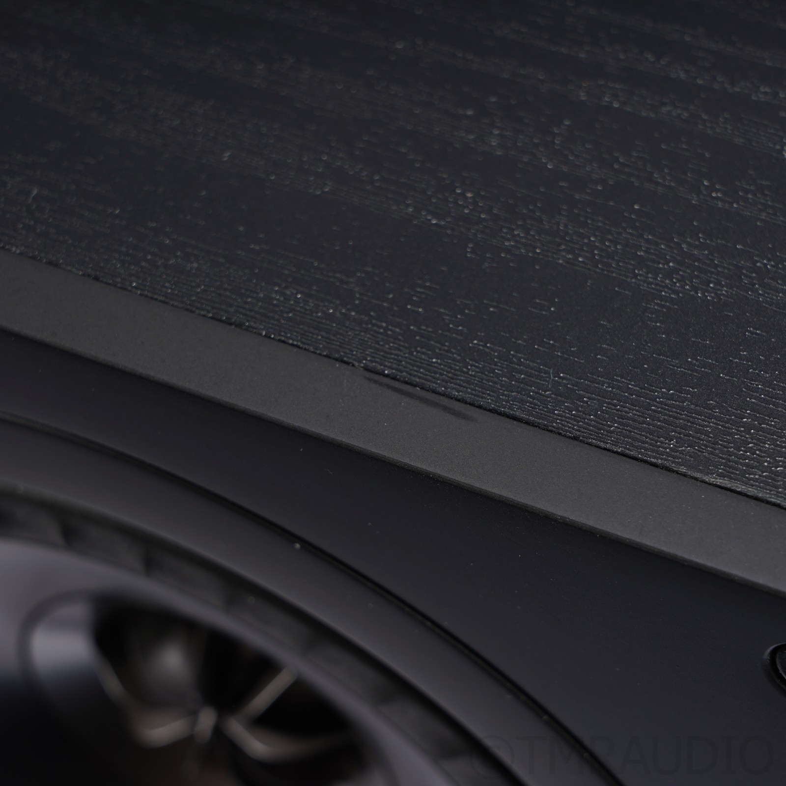 KEF Q100 Bookshelf Speakers; Black Pair