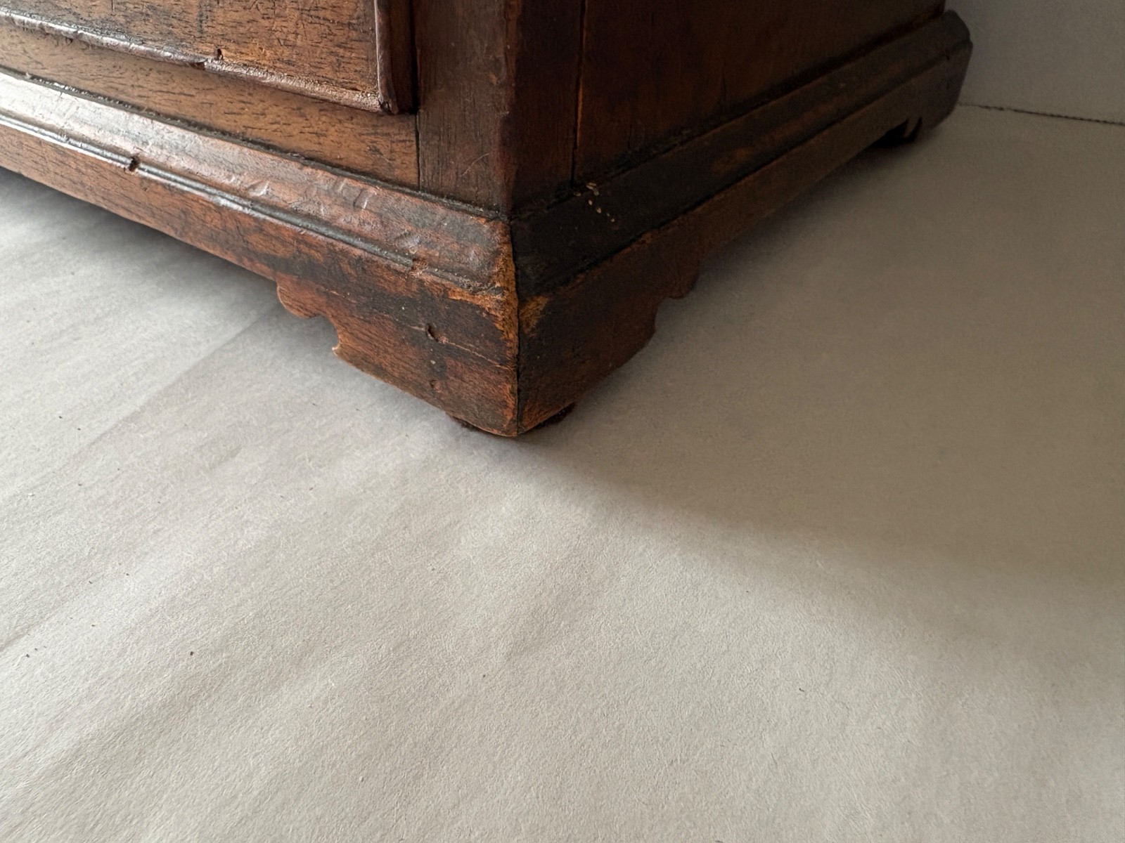 Antique Table Top Walnut Hand Dovetailed Dresser/Salesman Sample/Apprentice