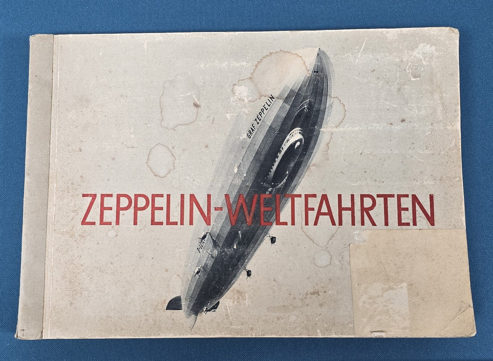 1932 ZEPPELIN WELTFAHRTEN World Flight Book - Cigarette Card - German
