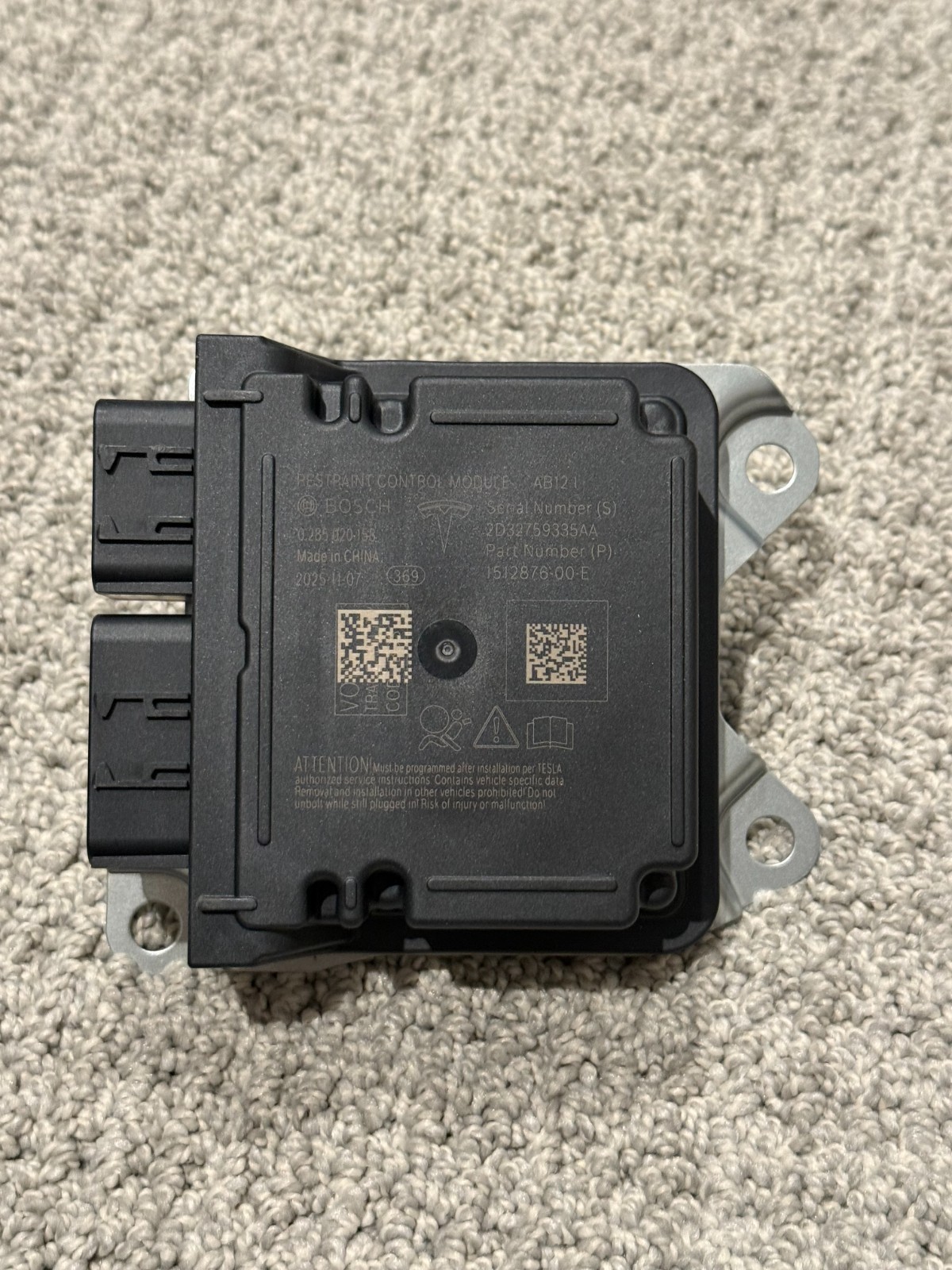 TESLA MODEL SX 3 Y RESTRAINT DIAGNOSTIC COMPUTER MODULE SRS CONTROL 1512876-00-E