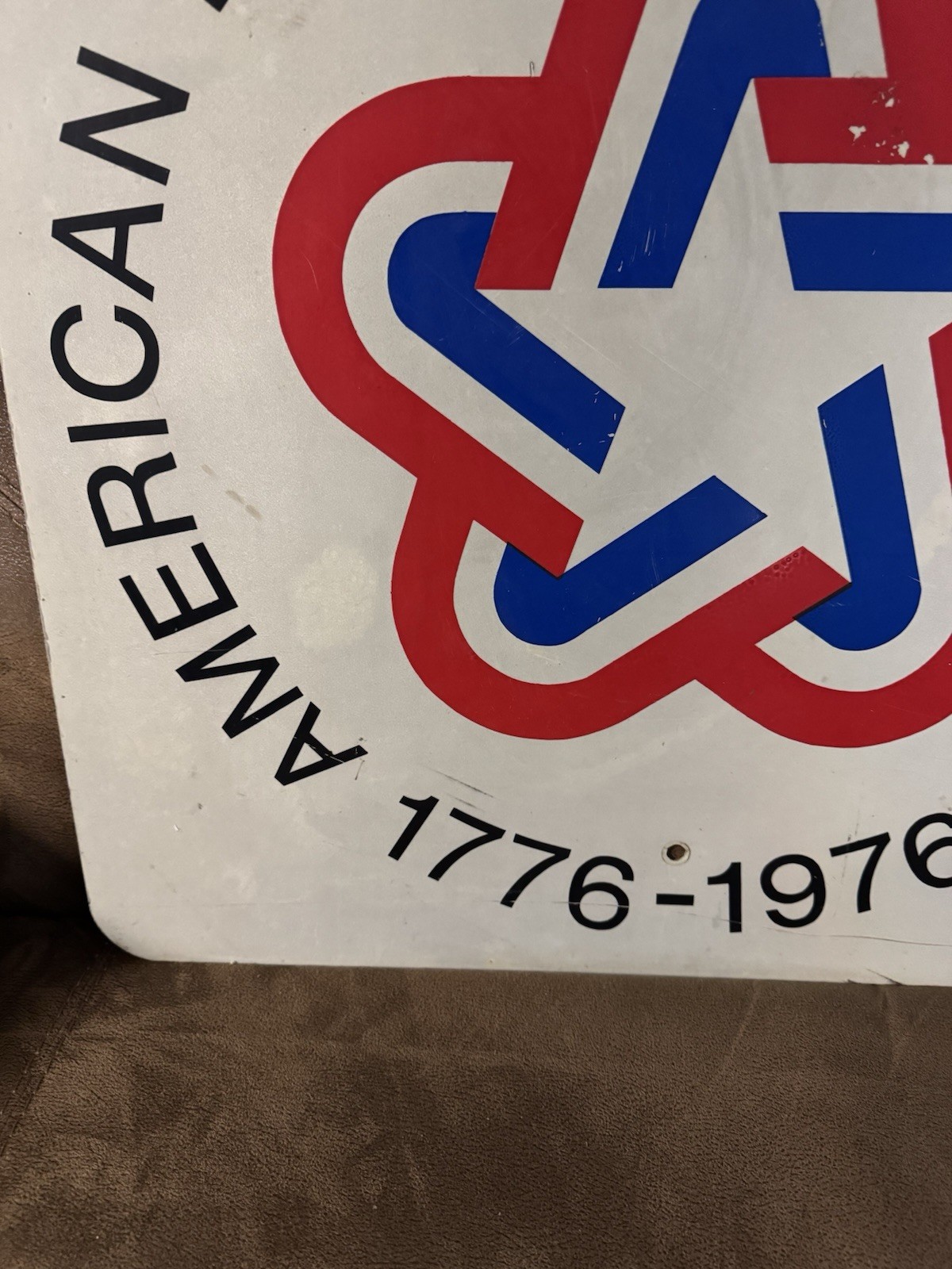 AMERICAN REVOLUTION BICENTENNIAL 1776-1976 INTERSTATE ROAD SIGN 24x24 (RARE)