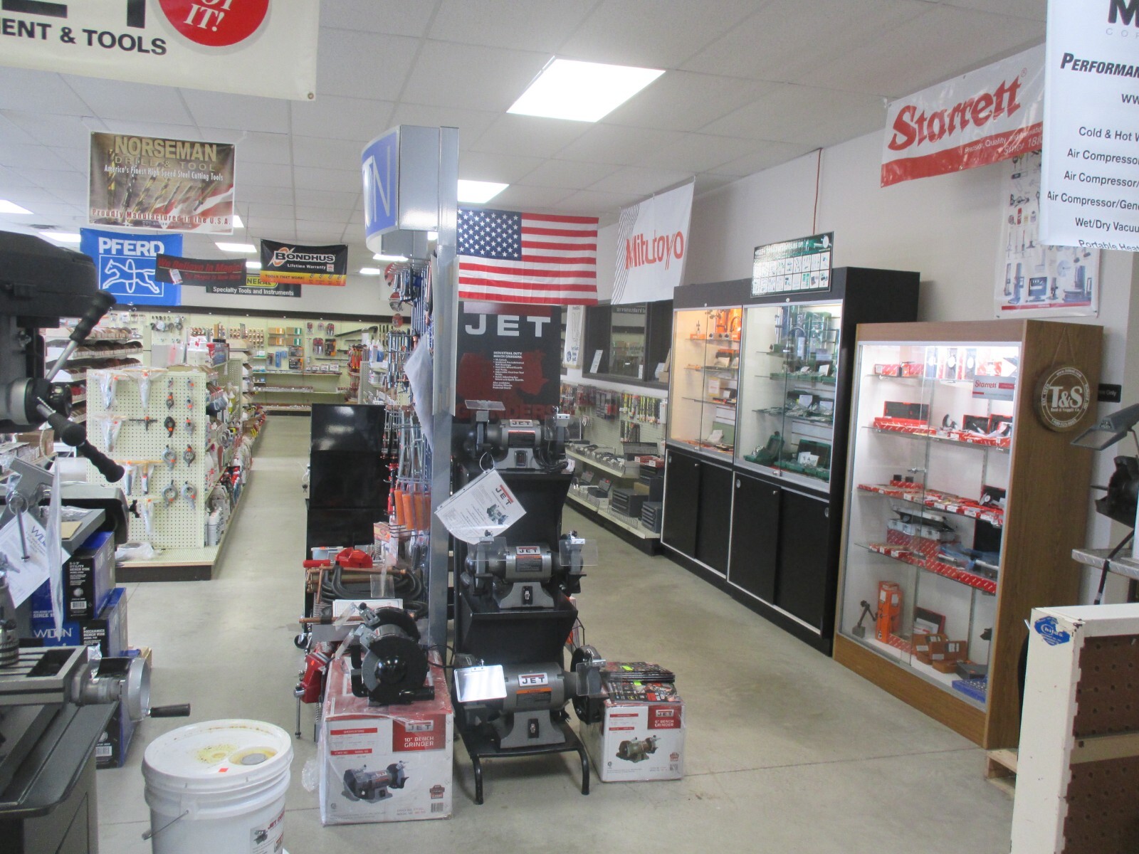 NEW Roberts 10125 Sheet Vinyl Steel Flooring Trowel w/ Plastic Handle