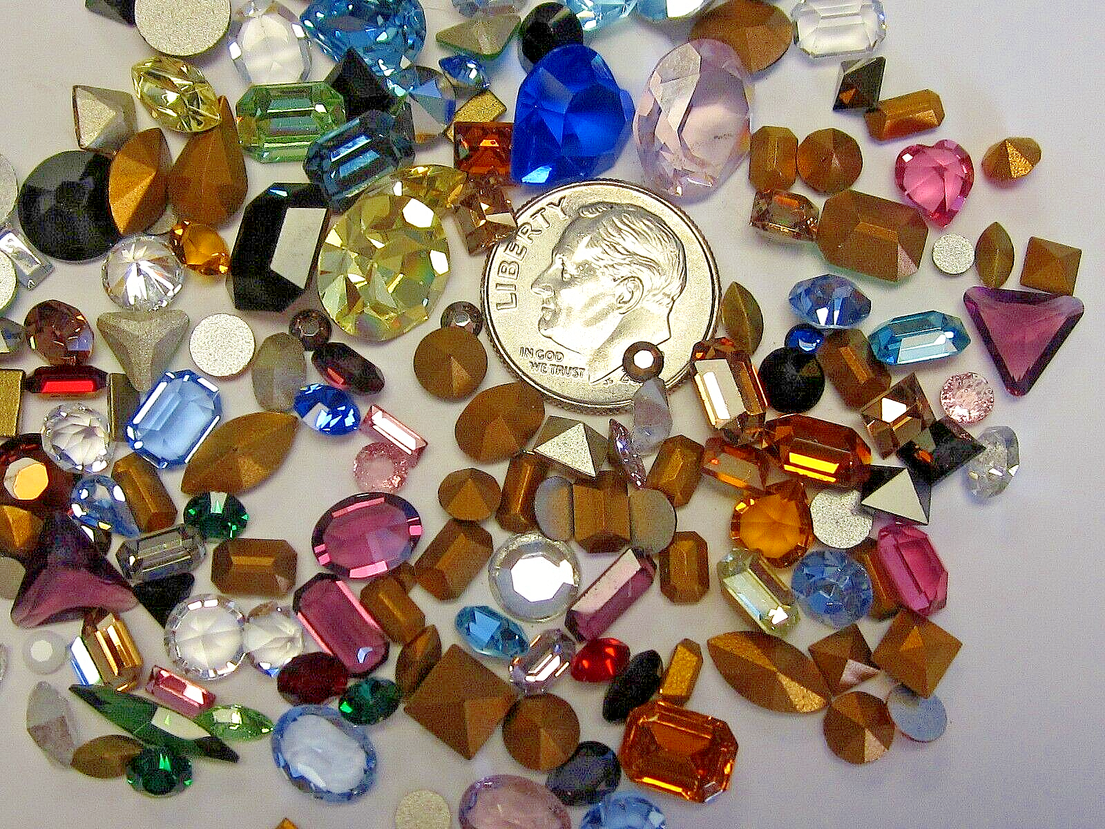 135 SWAROVSKI AUSTRIA CRYSTAL RHINESTONES LOT REPAIR JEWELRY REPAIR & DESIGN NOS