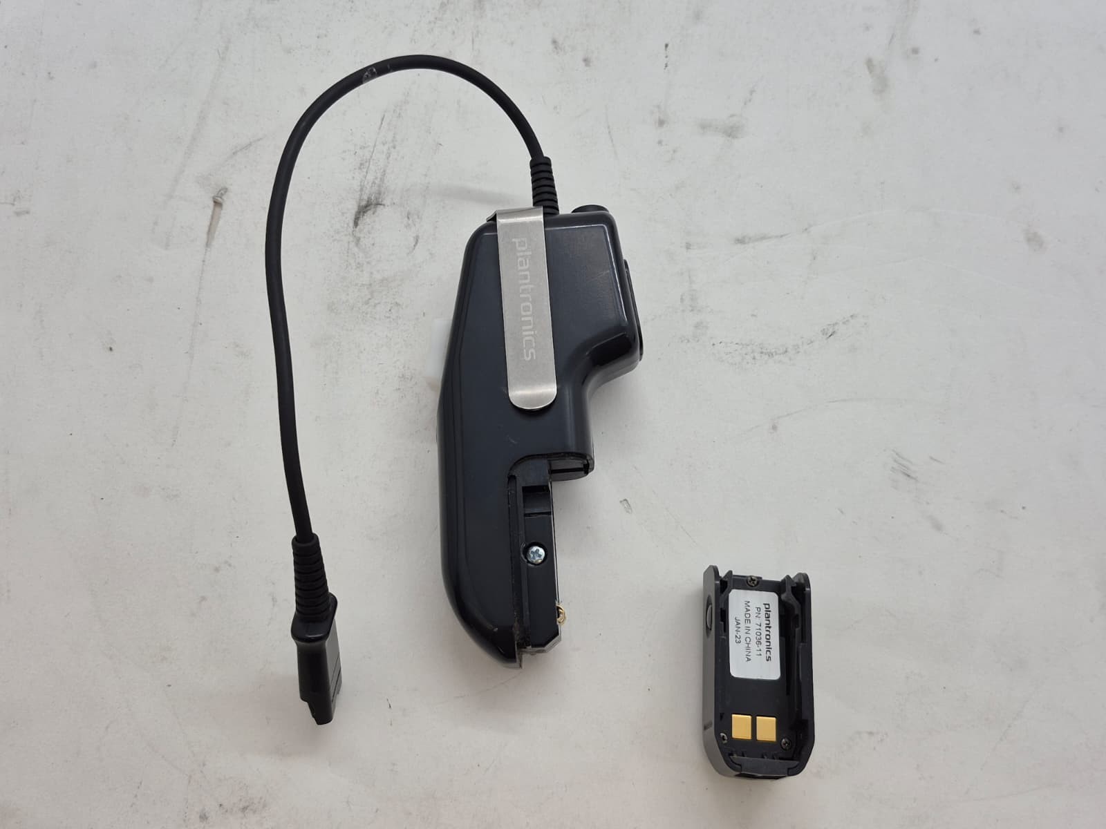 Plantronics CA12CDSY Push to Talk PTT Headset Adapter CA12CDSY W/ Battery