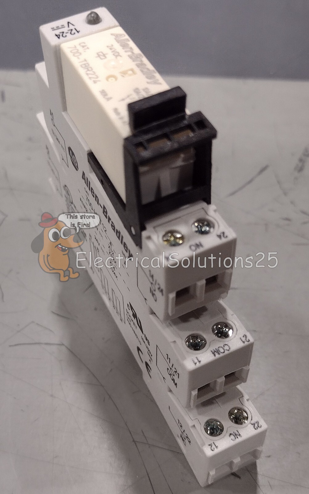 New 1 PC. Allen-Bradley 700-HLT12Z24 compact relay - Free Shipping
