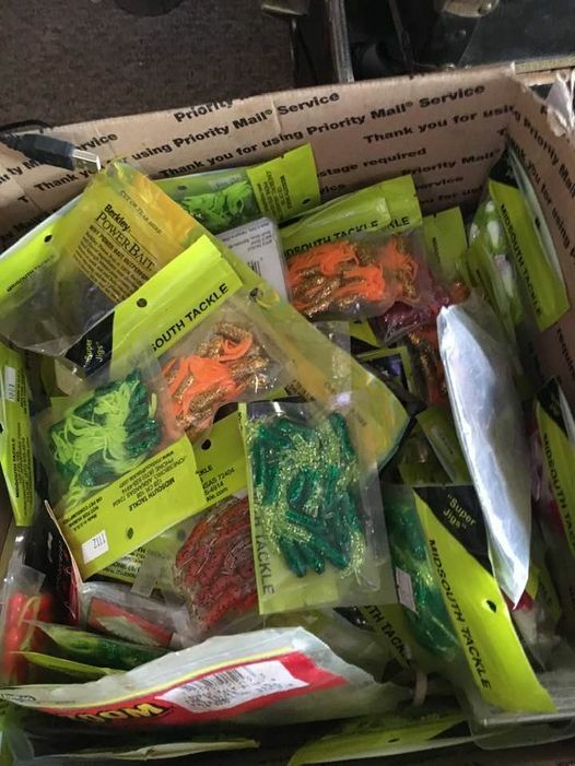 Variety Tackle Box crankbaits sinkers inline spinners jigs rapala lure