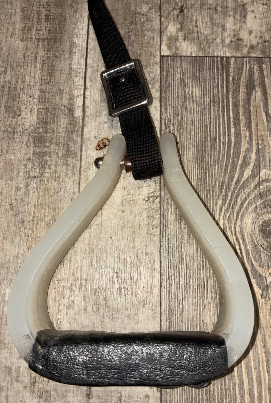 5'' EASY UP WESTERN STIRRUP RALIDE WITH NYLON ADJUSTABLE STRAP