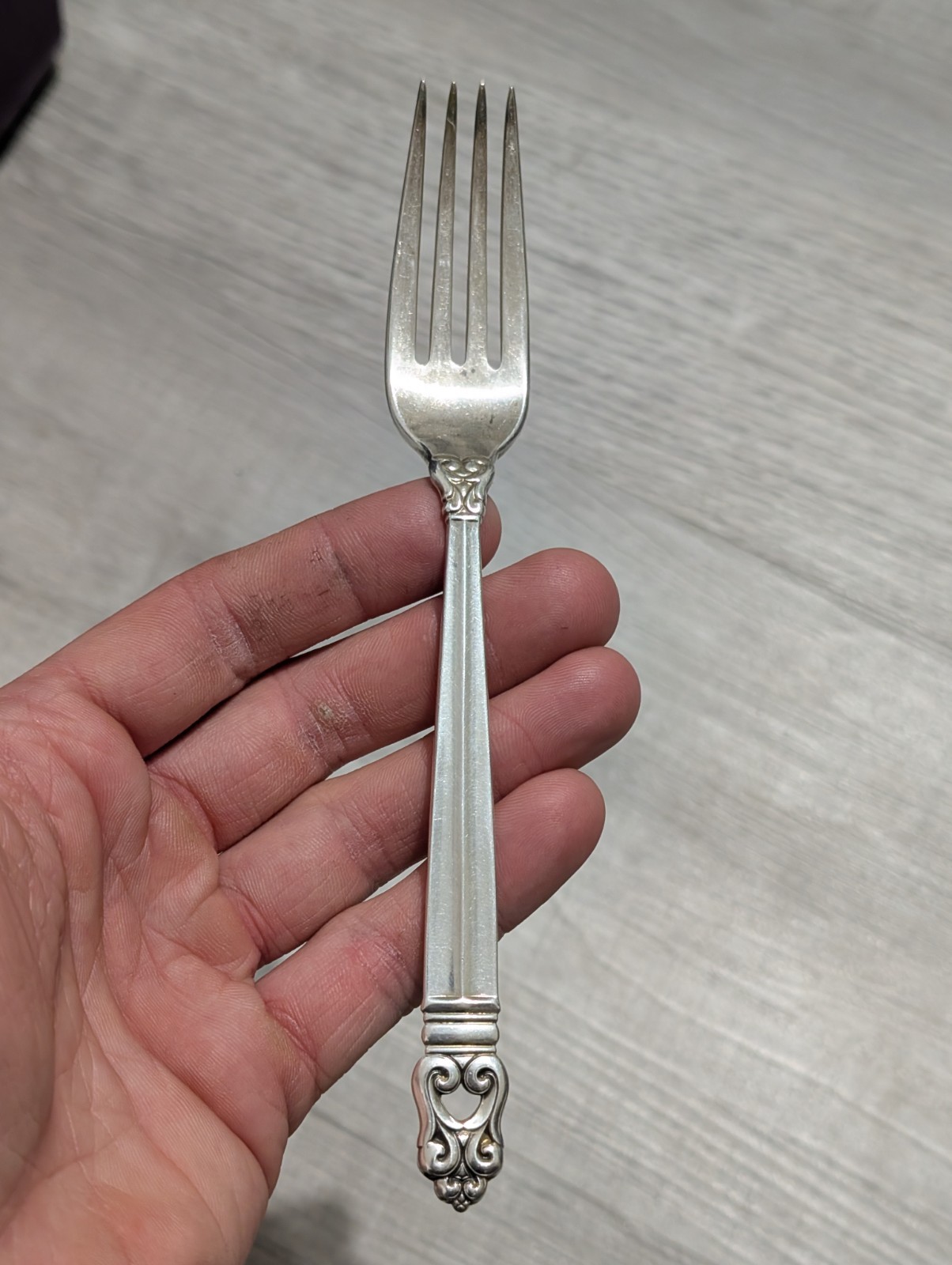INTERNATIONAL ROYAL DANISH STERLING SILVER DINNER FORK 7 1/8" NO MONOGRAM