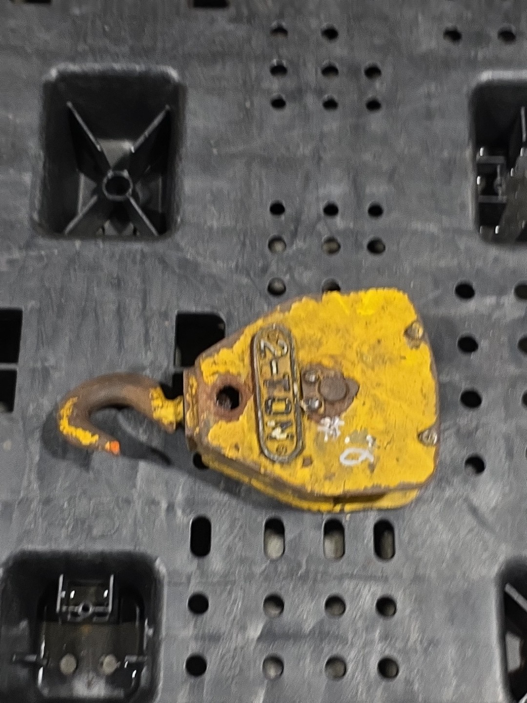 2 Ton 2 Sheave Crane Hoist Swivel Hook Snatch Block 4000 Lb Load