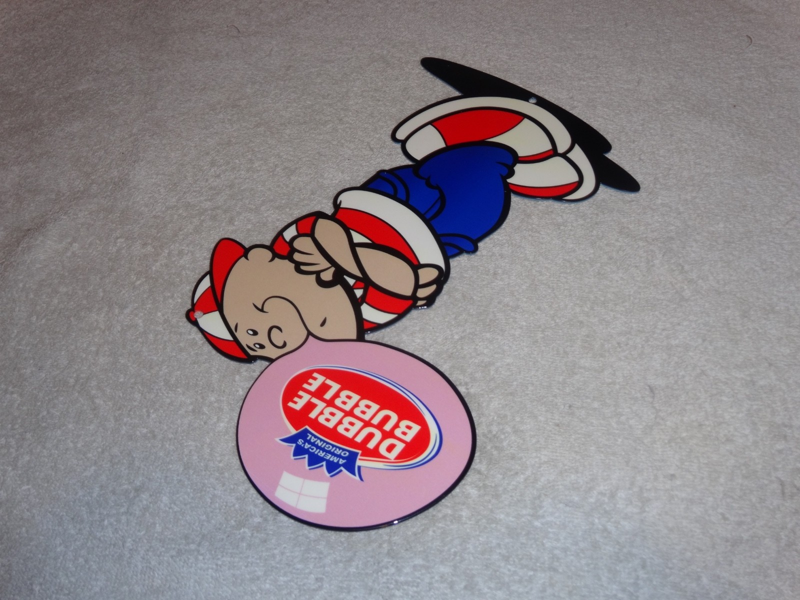 VINTAGE DUBBLE BUBBLE BOY BLOWING FLEER CHEWING GUM 10" METAL GASOLINE OIL SIGN!