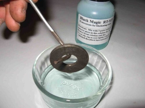 4 oz steel blackening concentrate, makes 2 1/2 pint gun blue / black