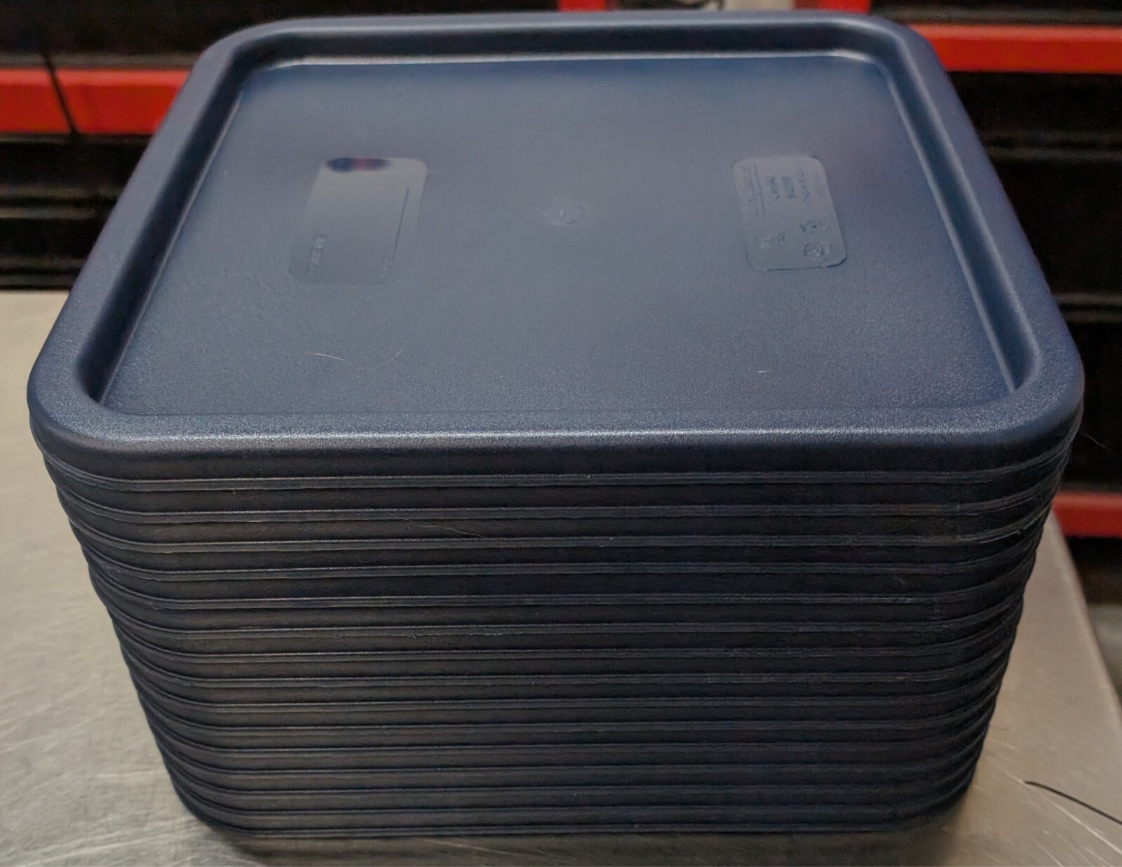 Lot of 15 Cambro SFC12 Lid, Square, 12/18/22 QT