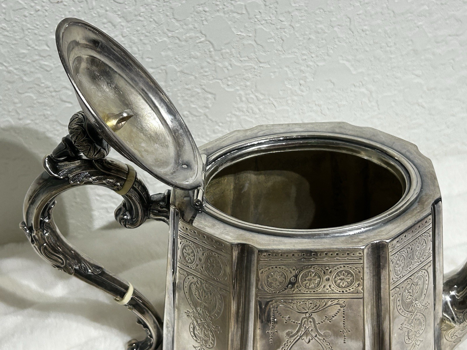 Vintage Walker & Hall Silver Plated 3-Piece Tea Set Teapot Milk Jug Sugar Bowl