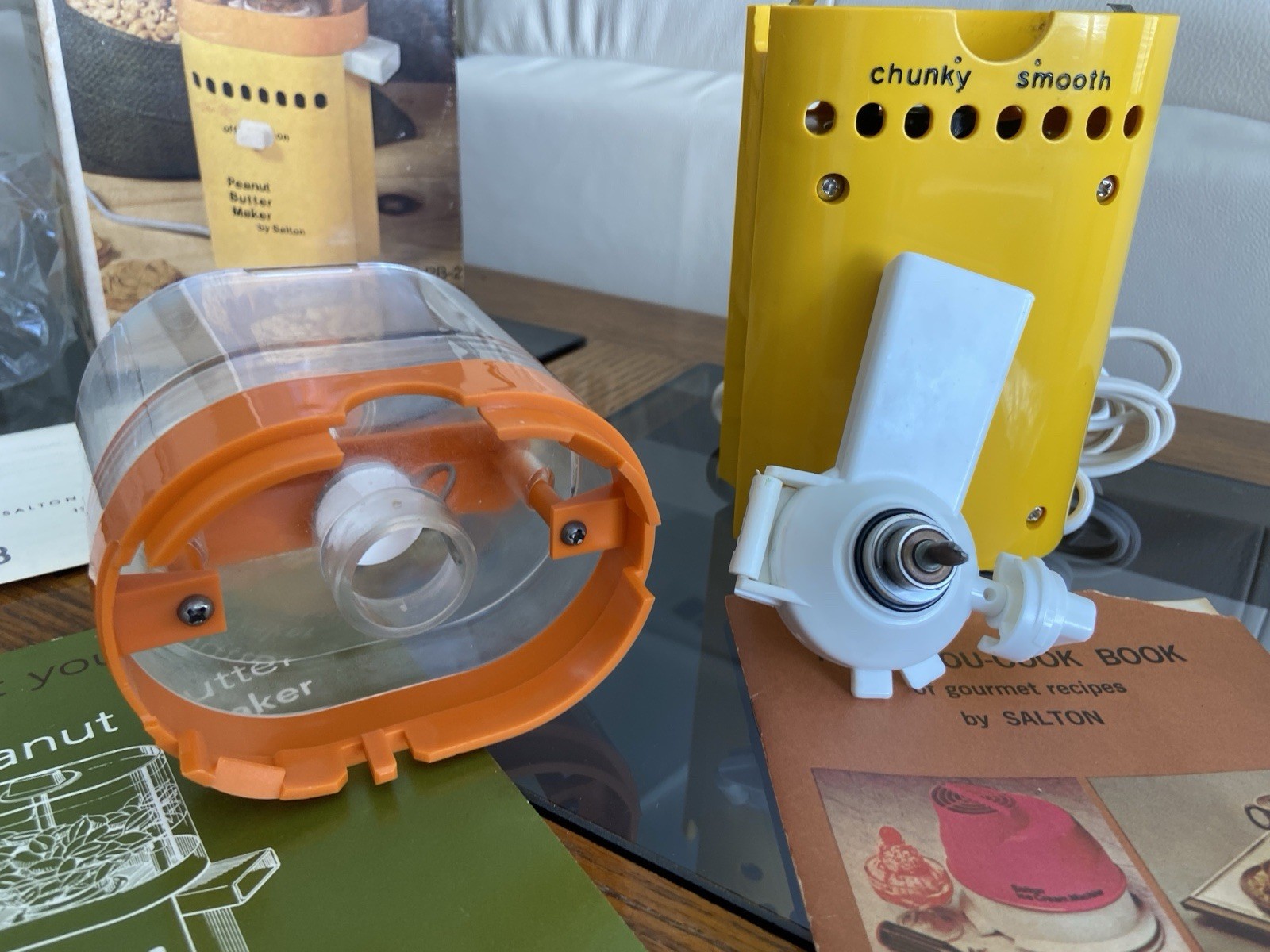 Salton Peanut Butter Maker 1970's Nostalgic Vintage Kitchen Model PB-2 Yellow