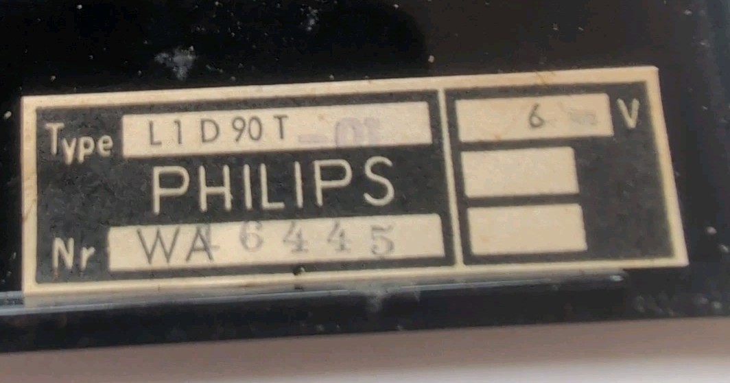 Rare Philips Transistor Radio L1 D 90 T 6V