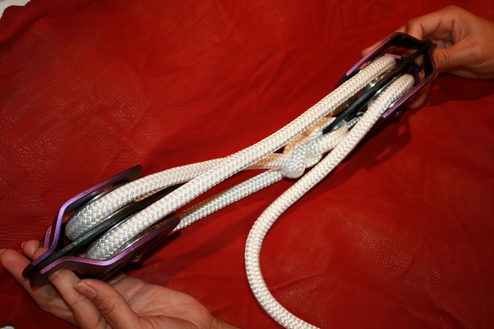 Twin sheave block and tackle 7500Lb pulley system 100 feet 1/2 Double Braid Rope