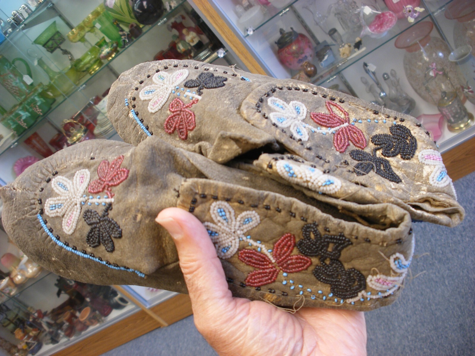Antique Vtg Native American Plains Indian Beaded Moccasins - Damage - As-is!