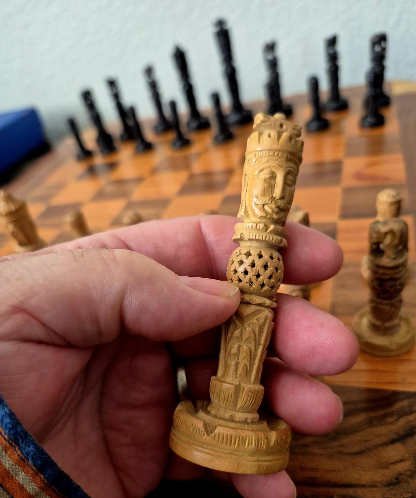 Ornate Carved Box Wood Ebony Chess Set 4" King 18" Board 1.75" Squares Box Case!