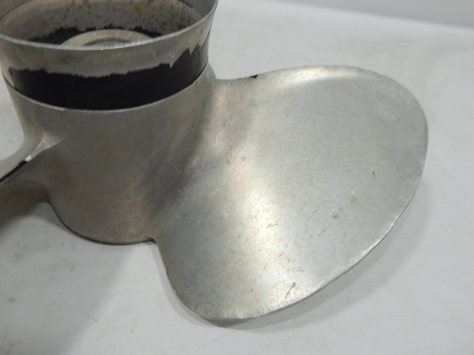 Aluminum Michigan Wheel Propeller 031036 15.75 x 17 - 15 Spline Mercury SMC376